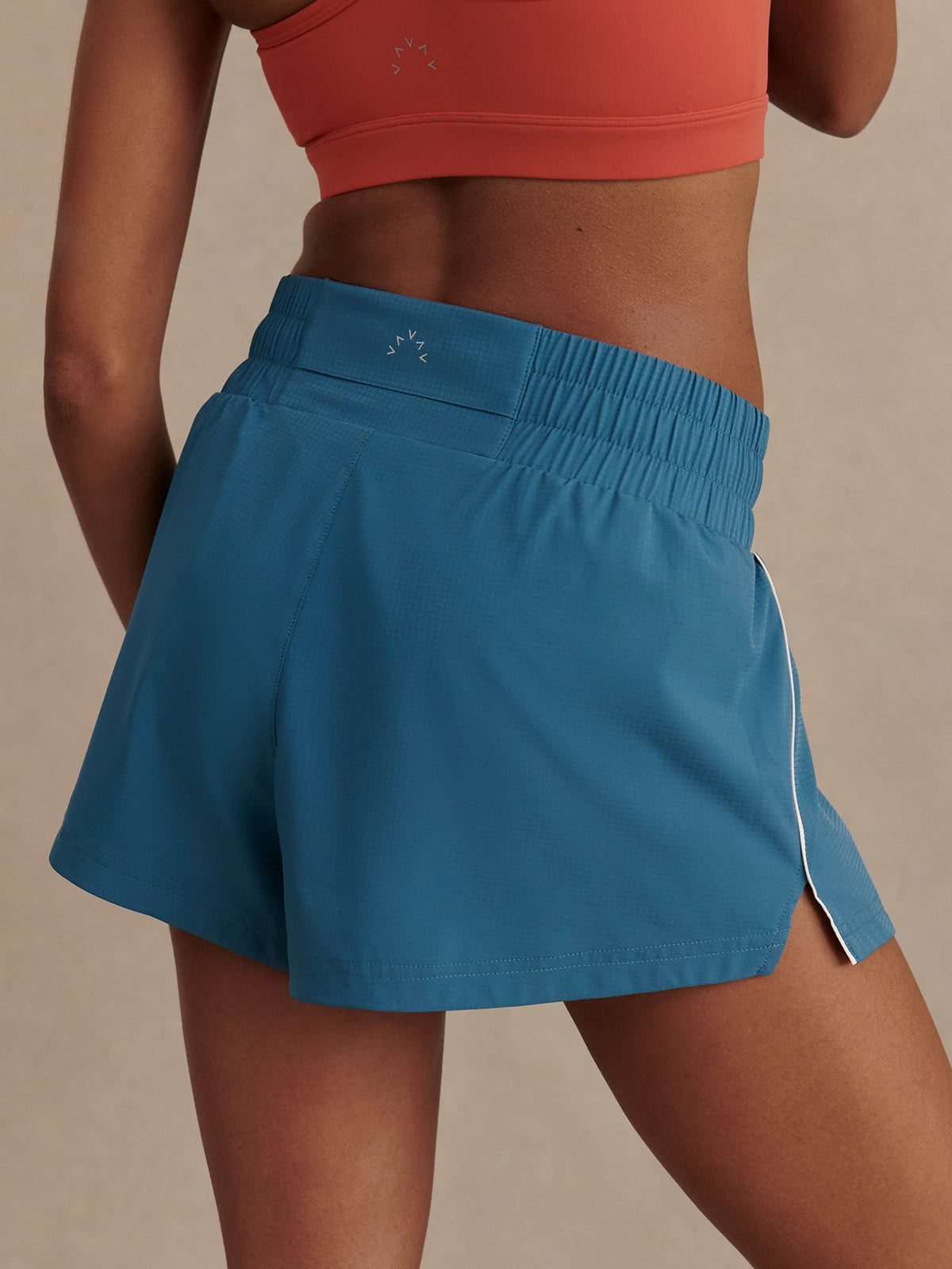 Varley Classic - Kallin Piped Running Short 1.5