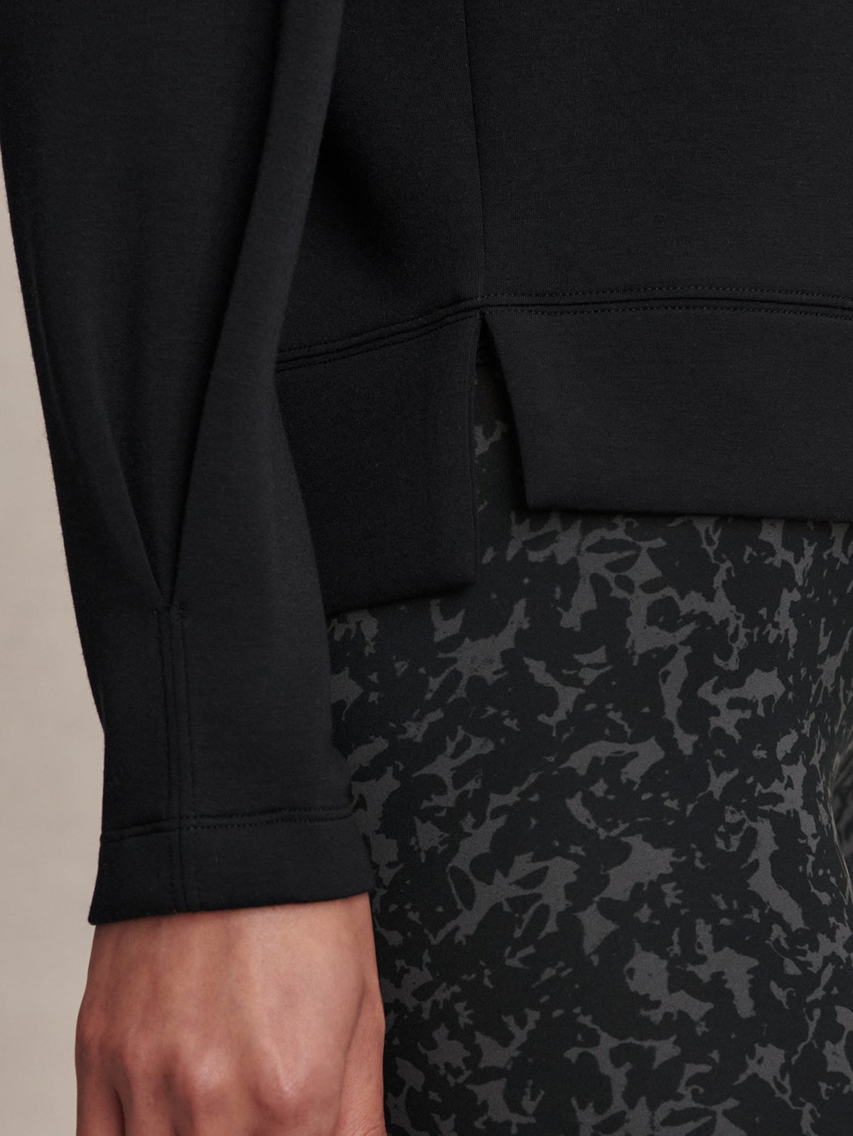 Varley Classic - Zosia Crew Neck Active Sweatshirt