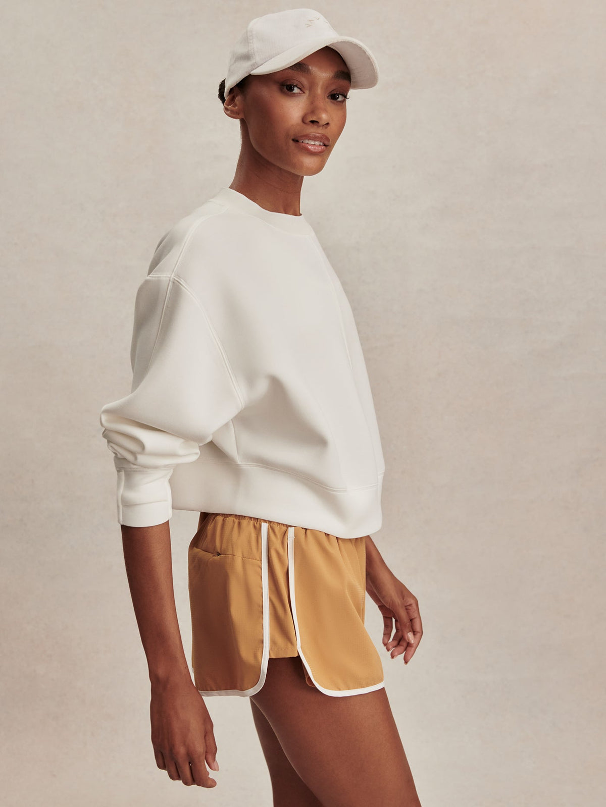 Varley Deals - Tasmin Cropped Sweat