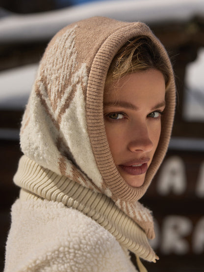 Varley Exclusive - Ethan Knit Hood