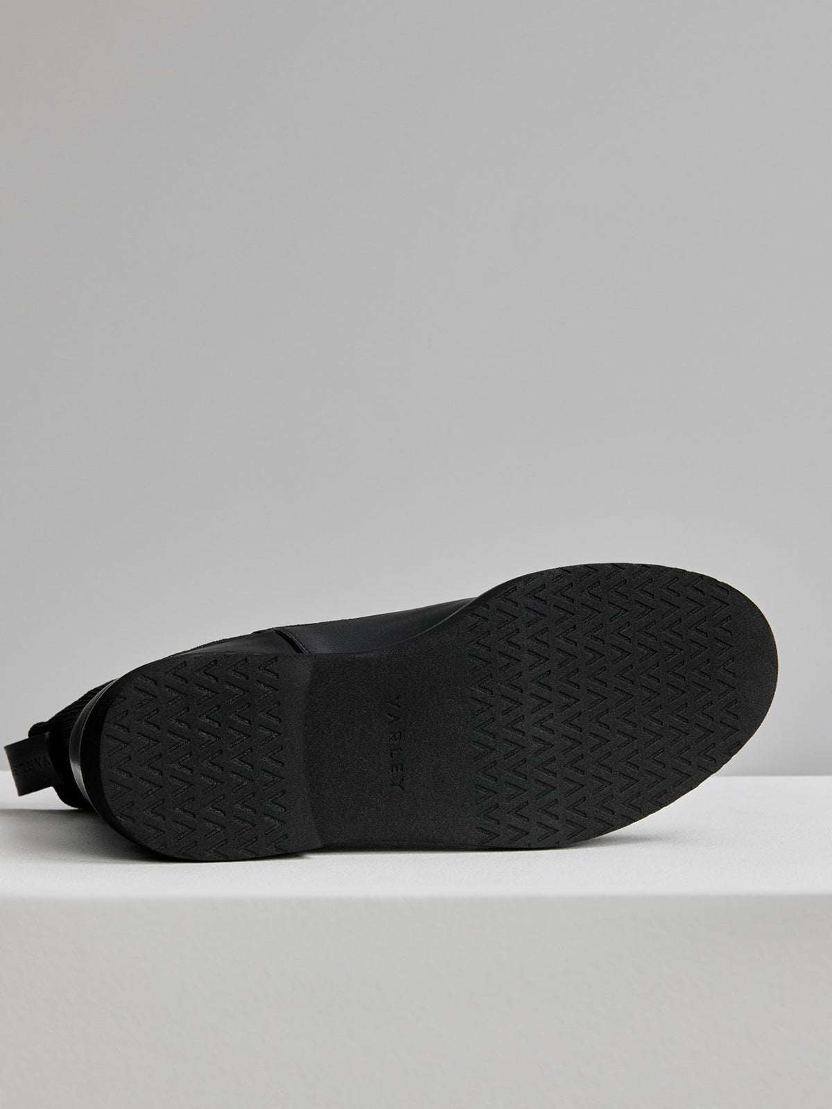 Varley Discount - Eileen Chelsea Boot
