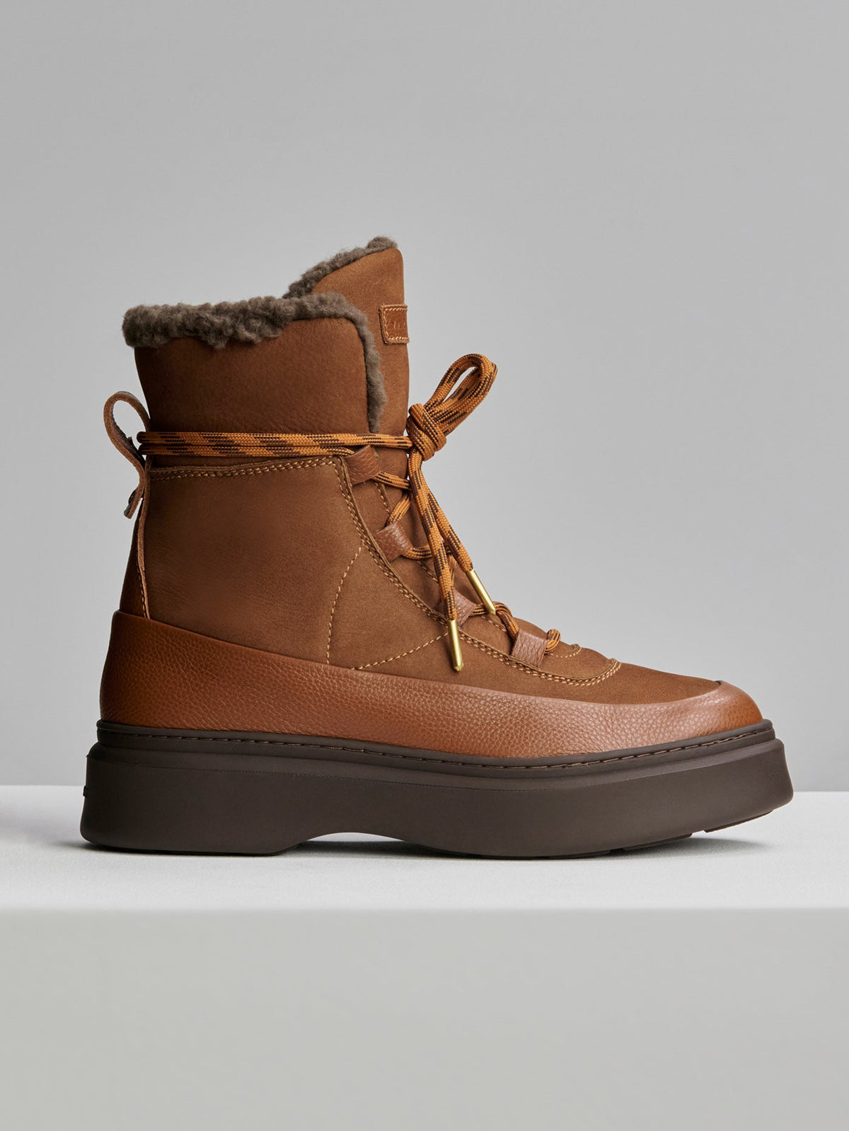 Varley Smart Buy - Selva Alpine Ankle Boot