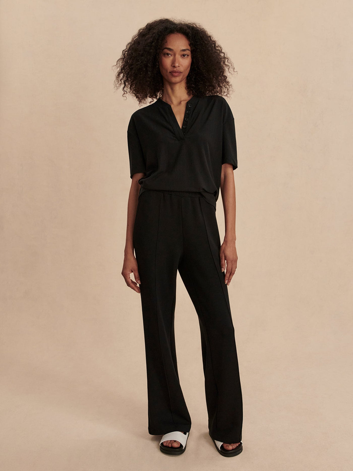 Varley Best Seller - Kasey Mock Placket Rib Tee
