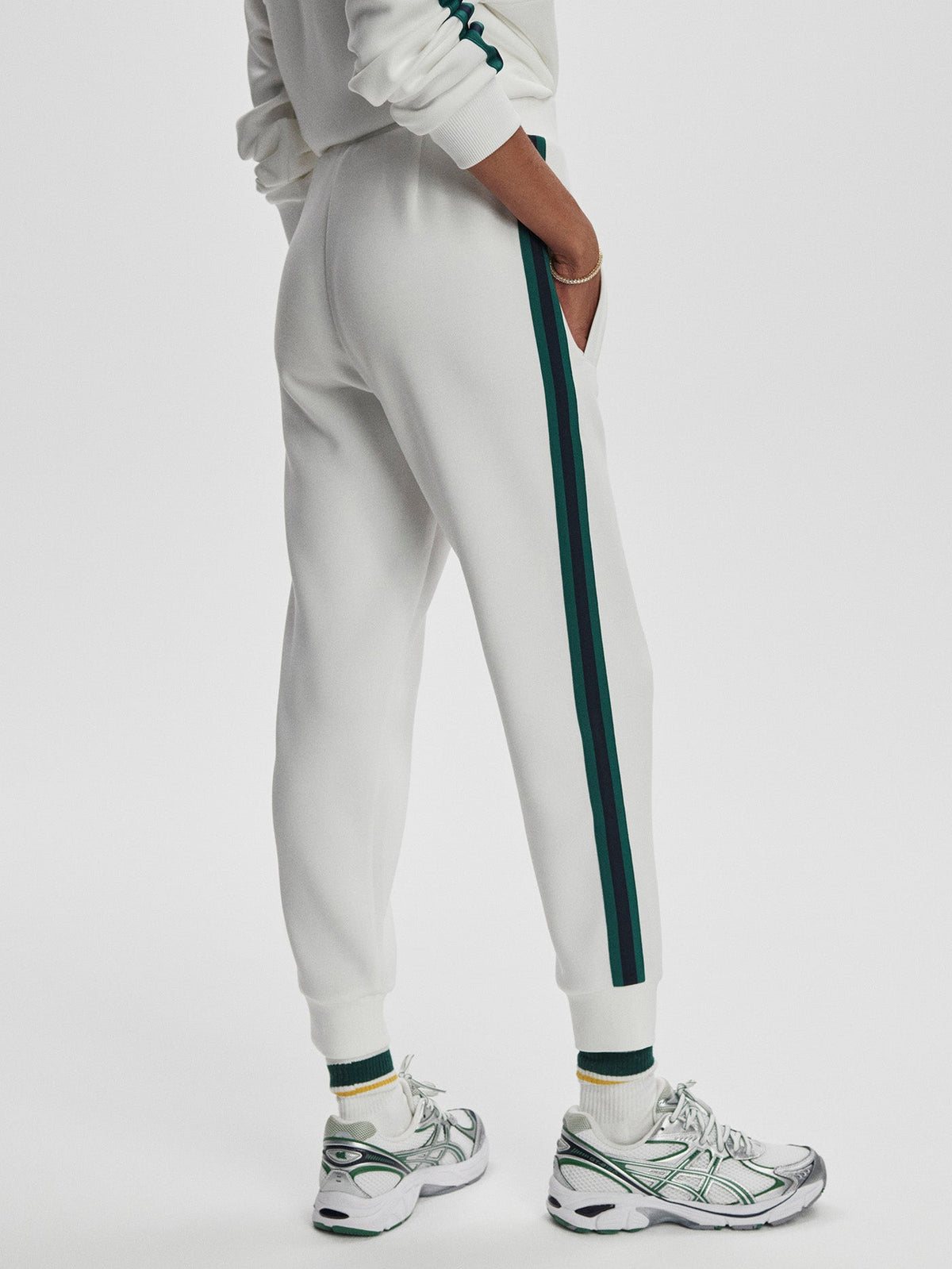 Varley New - The Slim Stripe Cuff Pant 26