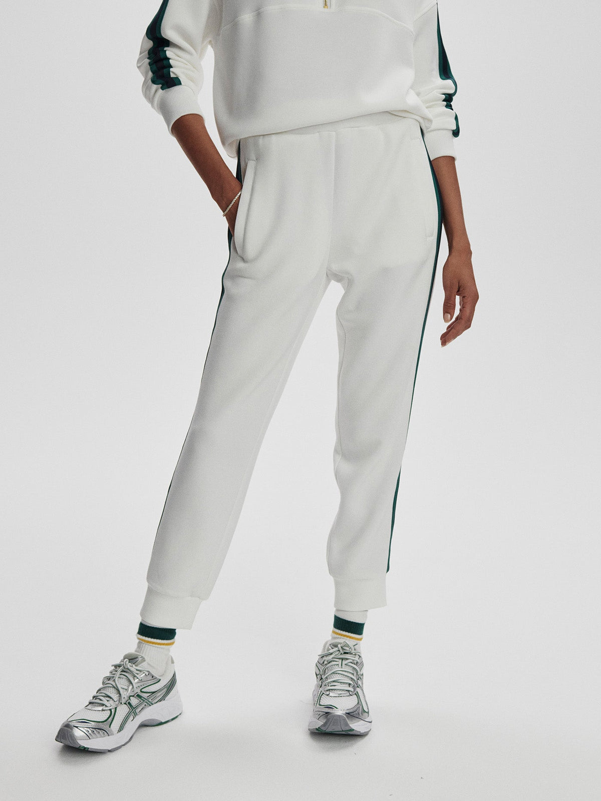 Varley New - The Slim Stripe Cuff Pant 26