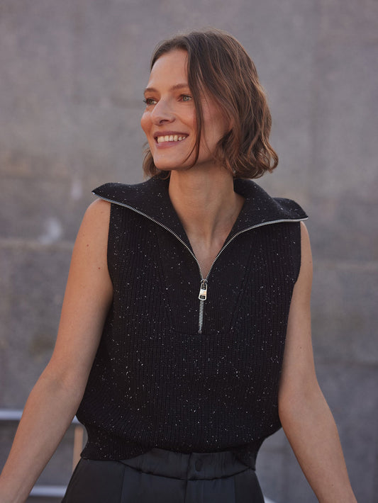 Varley Special Offer - Hally Half Zip Rib Vest